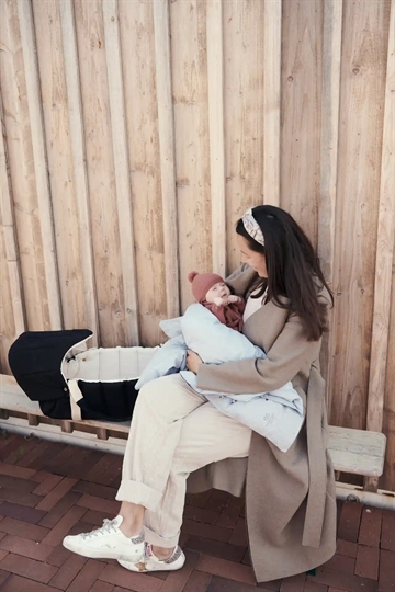 Copenhagen Colors kaleche til babylift - Black/Cream Solid Stripe i sort