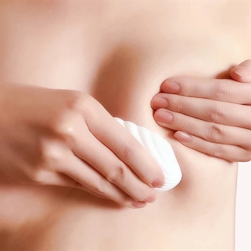 Haakaa musling brystmassager kan hjælpe mod tilstoppede mælkegange og brystbetændelse.