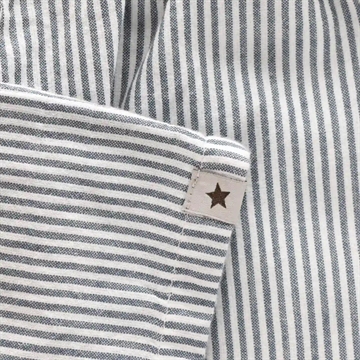 Huttelihut Shorts - YD Stripe - GOTS - Bering Sea - med blå og hvide striber