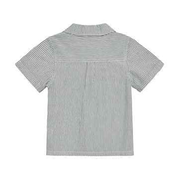 Huttelihut Skjorte - Kortærmet YD-Stripe - GOTS - Bering Sea - med blå og hvide striber