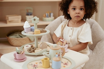 Little Dutch Legemad - Træ - Kagefad - passer godt sammen med andet legemad i træ fra bl.a. Little Dutch