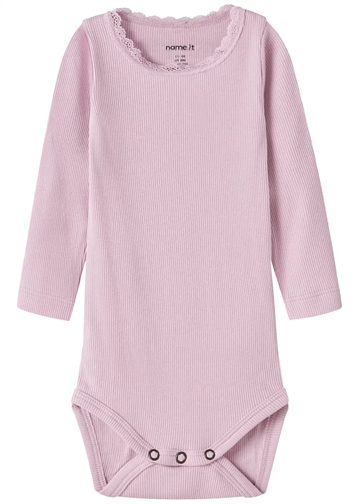 Name It Body - Kab Rib - Fragrant Lilac i pastelrosa