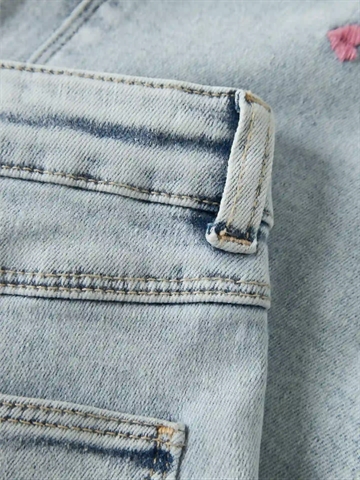 Name It Jeans - NMFROSE WIDE - Light Blue Bleached Denim - med broderede hjerter