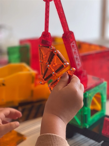 Magna-Tiles Builder XL 50 stk. – kran og byggeplads